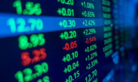 Thị trường chứng khoán tăng điểm, cổ phiếu bất động sản, xây dựng khởi sắc hơn