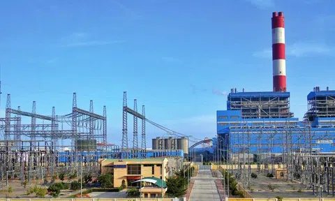 Nếu dự án đường dây 500 kV Vân Phong - Vĩnh Tân chậm tiến độ, mỗi ngày Việt Nam phải bồi thường 1 triệu USD