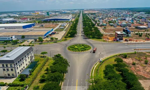 Bức tranh đối lập của bất động sản công nghiệp phía Bắc và Nam