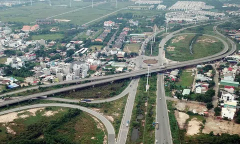Đường vành đai đắt nhất Việt Nam ở TP.HCM, 1.000 tỷ/km-vì sao giá 'cắt cổ'?