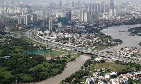 Chỉ cần 7 ngày để thành 'tổng giám đốc công ty môi giới bất động sản'