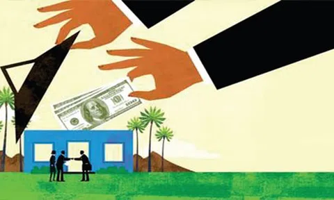 Tín dụng, trái phiếu bị siết chặt, hé lộ kênh huy động vốn mới của giới đầu tư