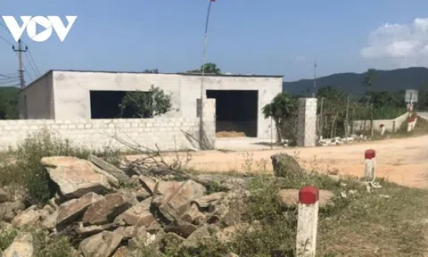 Gia đình Phó Bí thư Đảng ủy xã xây dựng trái phép để chờ... đền bù