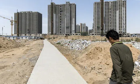 Cổ phiếu công ty bất động sản tai tiếng tăng 2,5% sau khi thoát vỡ nợ phút chót