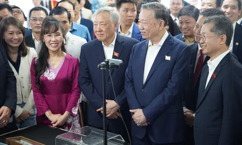 Tổng Bí thư thăm vào ngày khai giảng khóa học đầu tiên, Ngân hàng Số Vikki và Đà Nẵng hợp tác phát triển nhân lực ngành bán dẫn và trí tuệ nhân tạo